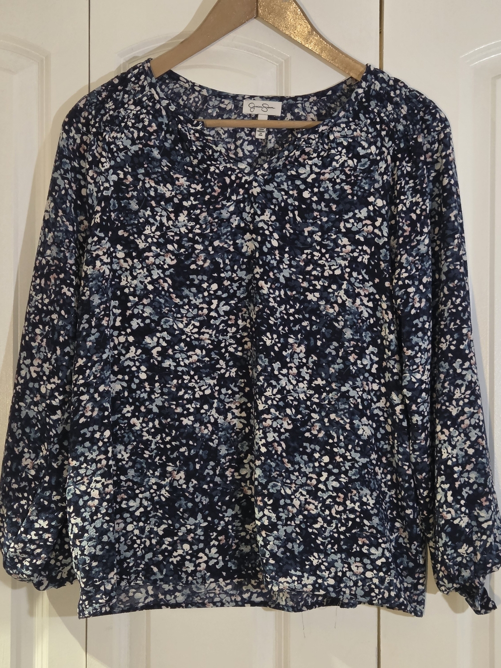 Jessica Simpson Women's Top Sz M Blue Floral Long Sleeve V-Neck Blouse Peasant